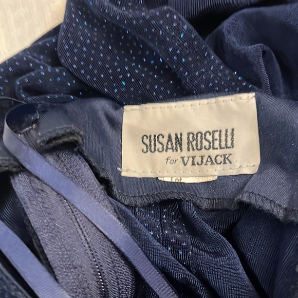 Susan Roselli for Vijack Navy Blue Sparkling Effect Long Gown. Unique Back Sm - Picture 16 of 16